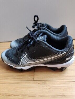 Nike Boys Kids Size 4Y Black Baseball Diamond Cleats Shoes Girls Gray white
